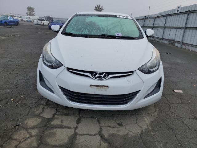 5NPDH4AE1GH752492 - 2016 HYUNDAI ELANTRA SE WHITE photo 5