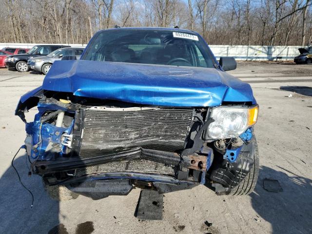 1FMCU0D72CKA04967 - 2012 FORD ESCAPE XLT BLUE photo 5