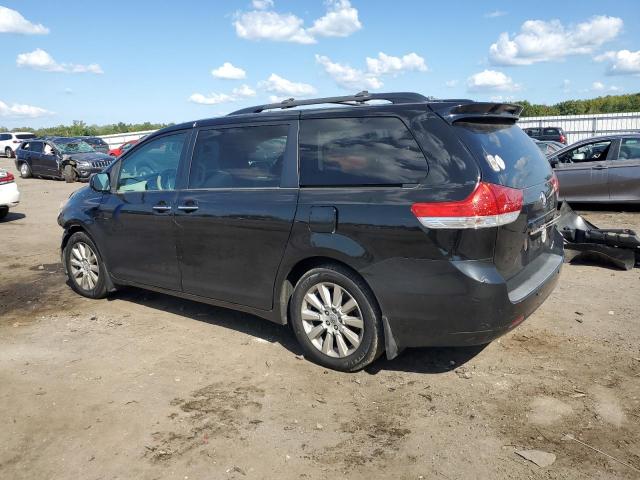 5TDDK3DC5DS067312 - 2013 TOYOTA SIENNA XLE BLACK photo 2