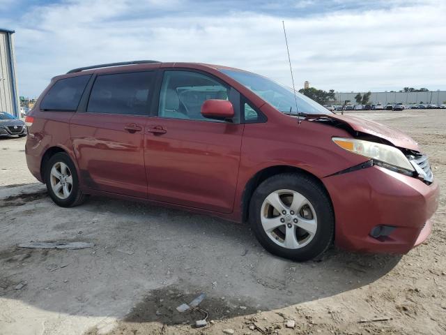 5TDKK3DC2BS006987 - 2011 TOYOTA SIENNA LE BURGUNDY photo 4