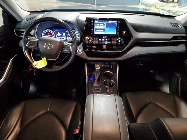 5TDGZRBH2MS067987 - 2021 TOYOTA HIGHLANDER XLE GRAY photo 8