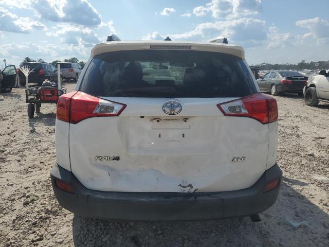 2T3WFREV2EW100833 - 2014 TOYOTA RAV4 XLE WHITE photo 6