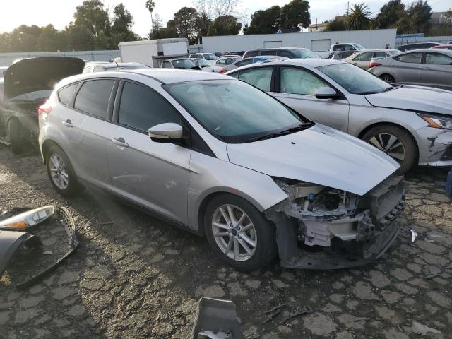 1FADP3K28HL285852 - 2017 FORD FOCUS SE SILVER photo 4