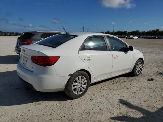 KNAFU4A2XA5816270 - 2010 KIA FORTE EX WHITE photo 3