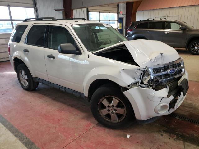 1FMCU9D75CKB81940 - 2012 FORD ESCAPE XLT WHITE photo 4