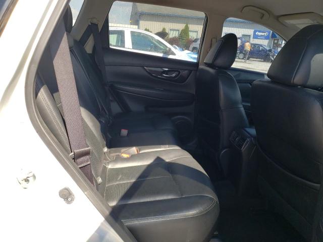 JN8AT2MT8JW463468 - 2018 NISSAN ROGUE S SILVER photo 11