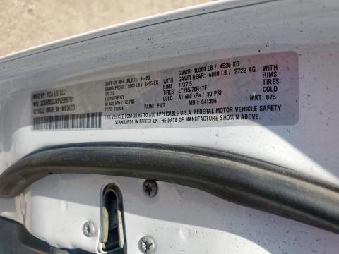 3C6UR5CJXPG589791 - 2023 RAM 2500 TRADESMAN WHITE photo 13