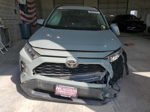 2T3W1RFV2MW137165 - 2021 TOYOTA RAV4 XLE GRAY photo 5