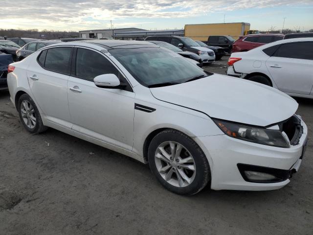 5XXGN4A7XDG136644 - 2013 KIA OPTIMA EX WHITE photo 4