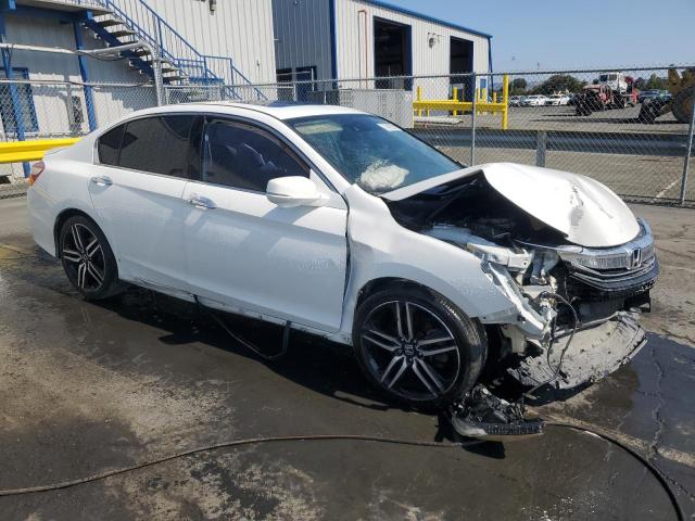 1HGCR3F94HA043340 - 2017 HONDA ACCORD TOURING 白色 照片 4