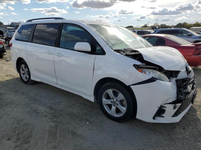5TDKZ3DC8KS968867 - 2019 TOYOTA SIENNA LE თეთრი ფოტო 4