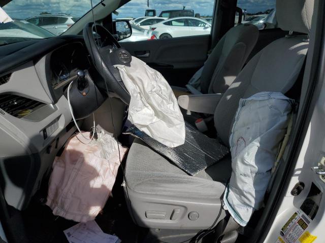 5TDKZ3DC8KS968867 - 2019 TOYOTA SIENNA LE თეთრი ფოტო 7