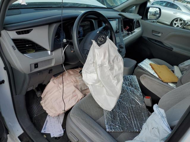 5TDKZ3DC8KS968867 - 2019 TOYOTA SIENNA LE თეთრი ფოტო 8