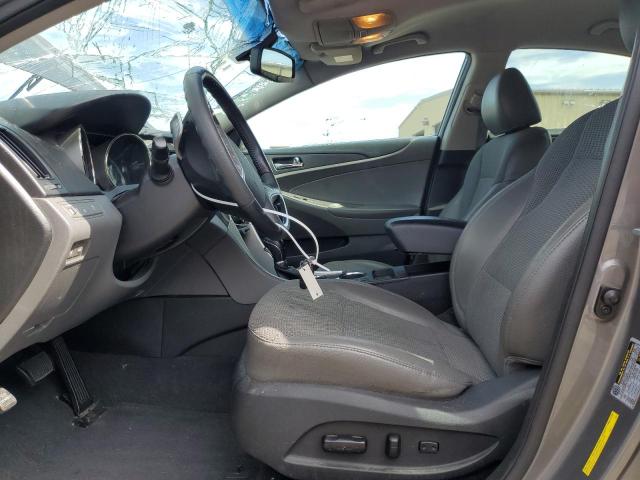 5NPEC4AC2DH587663 - 2013 HYUNDAI SONATA SE ნაცრისფერი ფოტო 7