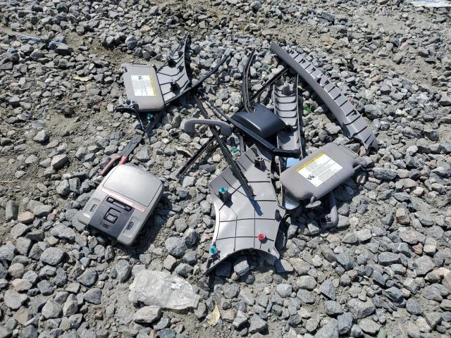 4T1B11HKXKU770053 - 2019 TOYOTA CAMRY L 银色 照片 12