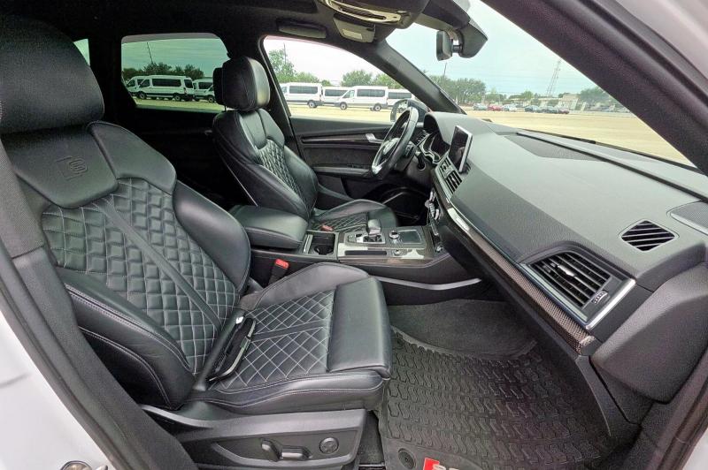 WA1C4AFY9K2081540 - 2019 AUDI SQ5 PRESTIGE WHITE photo 5