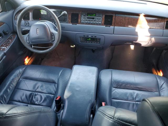 1LNHM81W61Y722287 - 2001 LINCOLN TOWN CAR EXECUTIVE BLUE photo 8