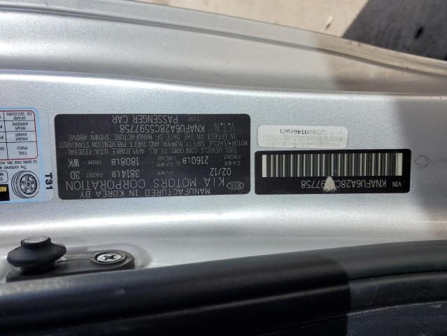 KNAFU6A28C5597758 - 2012 KIA FORTE EX SILVER photo 12