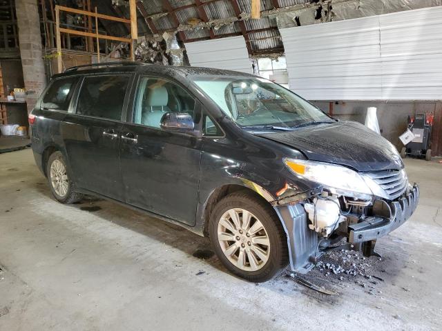 5TDDK3DC7FS110535 - 2015 TOYOTA SIENNA XLE BLACK photo 4