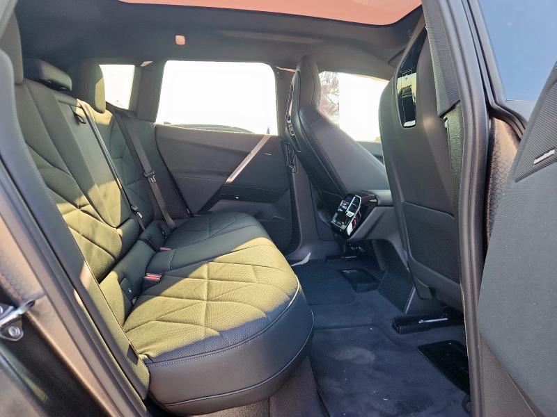 WB543CF07TCV77673 - 2026 BMW IX XDRIVE45 蓝色 照片 11