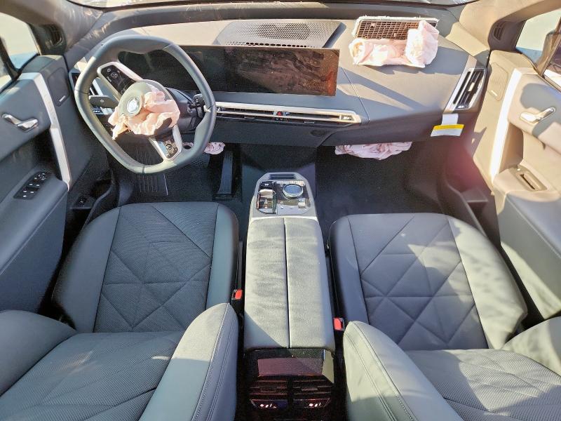 WB543CF07TCV77673 - 2026 BMW IX XDRIVE45 蓝色 照片 8