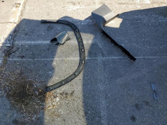 1GNEVHKW2KJ247628 - 2019 CHEVROLET TRAVERSE LT BLACK photo 13