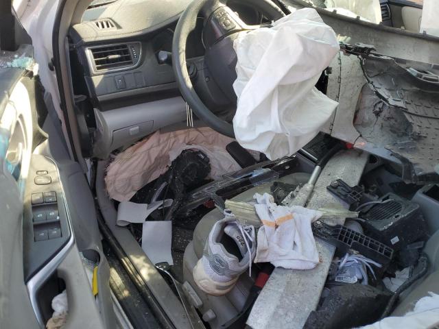 4T1BF1FK6HU343319 - 2017 TOYOTA CAMRY LE WHITE photo 8