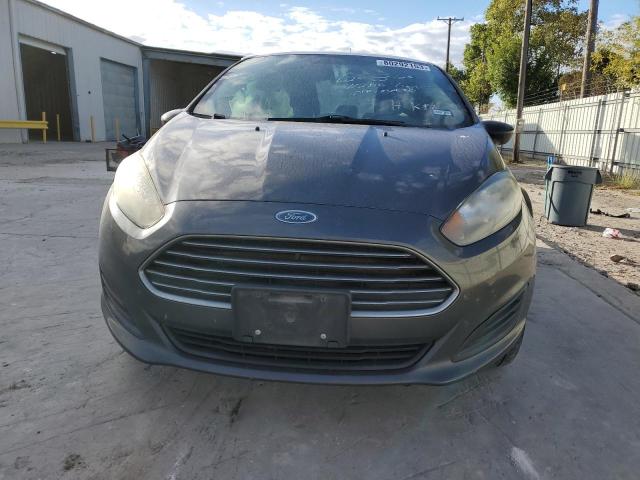 3FADP4BJ8JM123575 - 2018 FORD FIESTA SE CHARCOAL photo 5