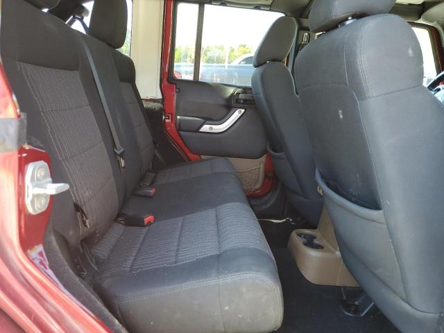 1C4BJWEG0CL191467 - 2012 JEEP WRANGLER U SAHARA BURGUNDY photo 11