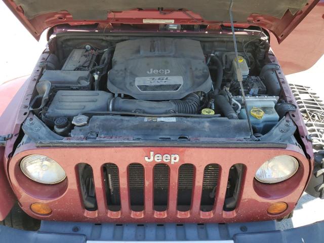 1C4BJWEG0CL191467 - 2012 JEEP WRANGLER U SAHARA BURGUNDY photo 12