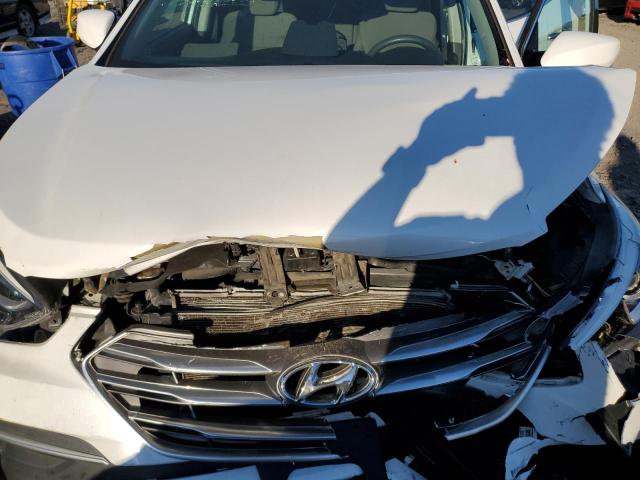 5NMZT3LB7JH091122 - 2018 HYUNDAI SANTA FE S WHITE photo 12