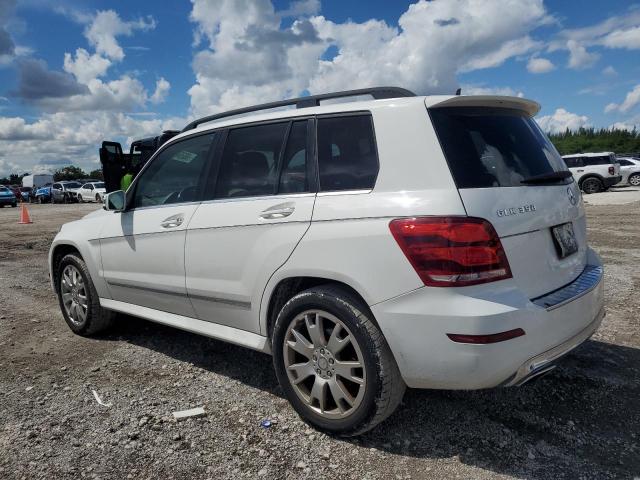WDCGG5HB5DF966337 - 2013 MERCEDES-BENZ GLK 350 WHITE photo 2