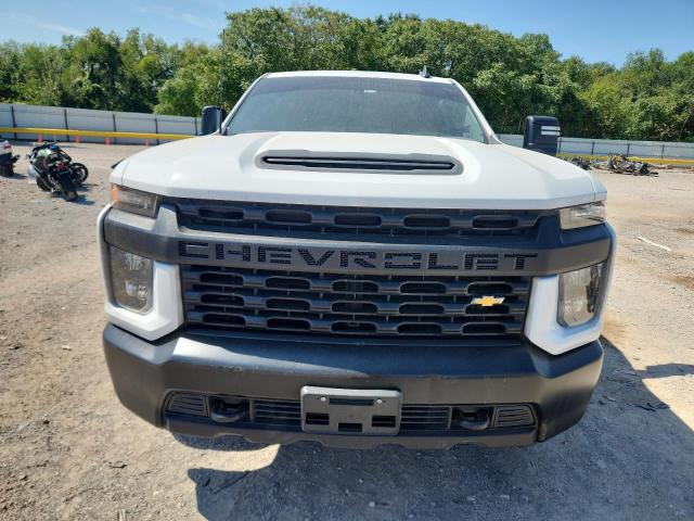 1GC2WLE72NF332427 - 2022 CHEVROLET SILVERADO C2500 HEAVY DUTY WHITE photo 5