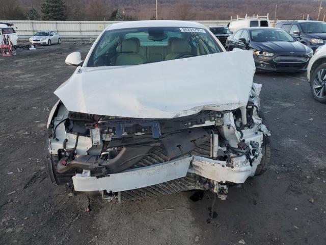 2G4GL5EX9G9110601 - 2016 BUICK REGAL WHITE photo 5