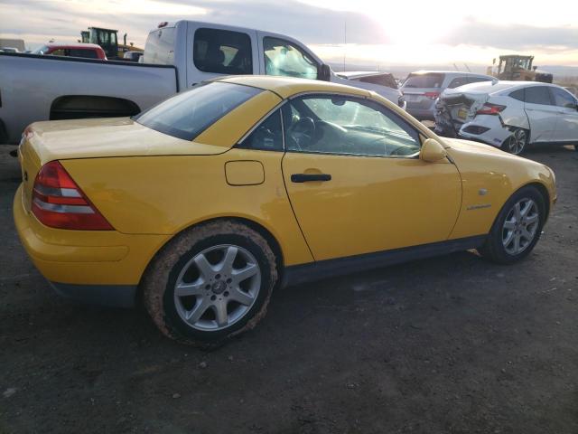 WDBKK47F9WF009787 - 1998 MERCEDES-BENZ SLK 230 KOMPRESSOR YELLOW photo 3