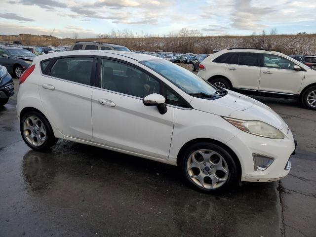 3FADP4FJ8CM176578 - 2012 FORD FIESTA SES WHITE photo 4