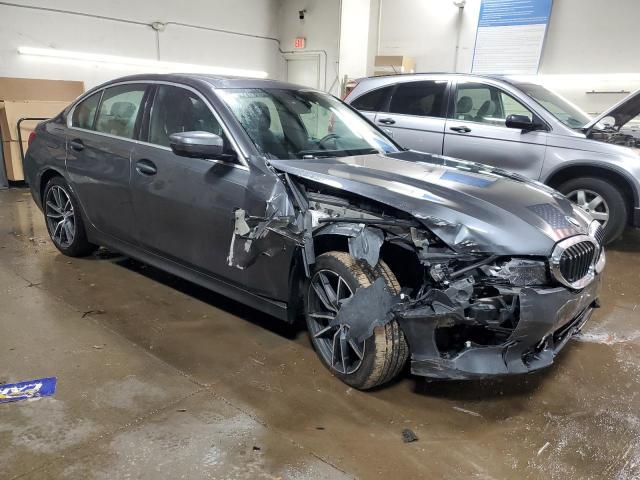 3MW5R7J50K8B00829 - 2019 BMW 330XI GRAY photo 4