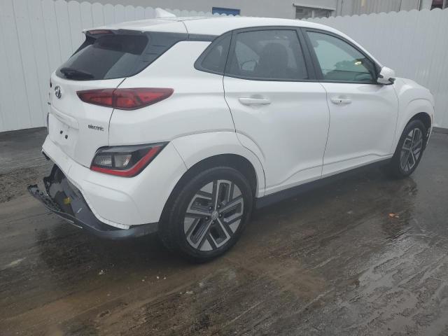 KM8K23AG2PU192570 - 2023 HYUNDAI KONA SE WHITE photo 3