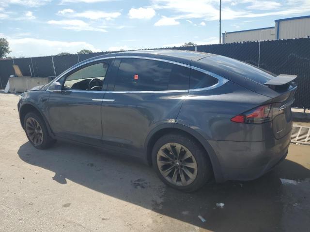 5YJXCBE2XHF059257 - 2017 TESLA MODEL X GRAY photo 2