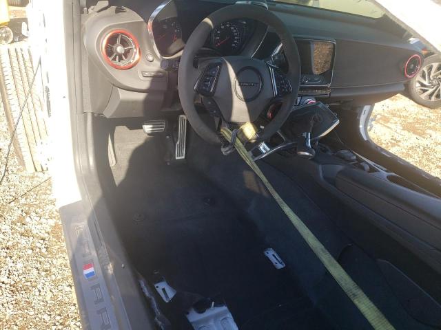 1G1FK1R62J0178911 - 2018 CHEVROLET CAMARO ZL1 WHITE photo 8