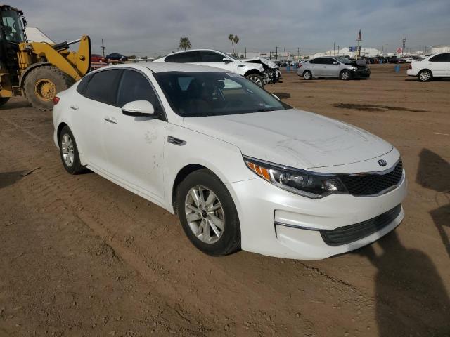 KNAGT4L38J5206221 - 2018 KIA OPTIMA LX WHITE photo 4