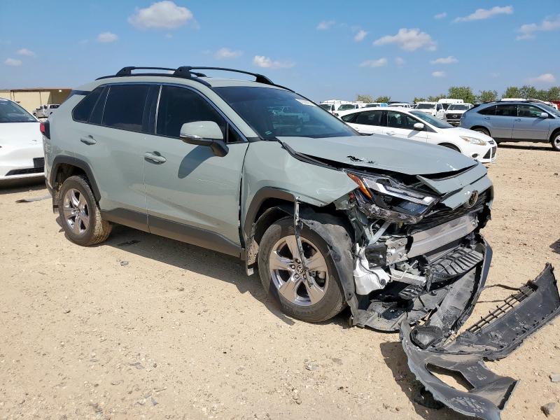 2T3P1RFV5PW359420 - 2023 TOYOTA RAV4 XLE GRAY photo 4