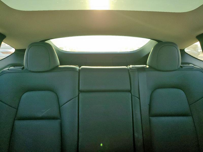 7SAYGDEE3PA052180 - 2023 TESLA MODEL Y Сірий фото 10