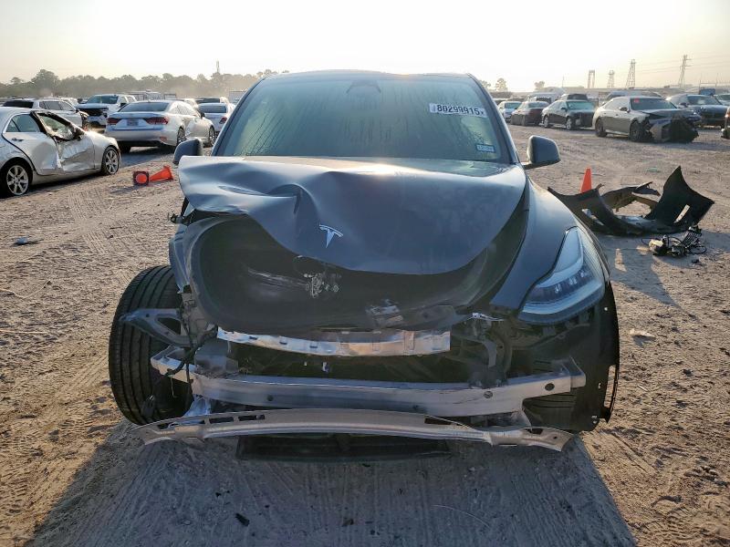 7SAYGDEE3PA052180 - 2023 TESLA MODEL Y Сірий фото 5
