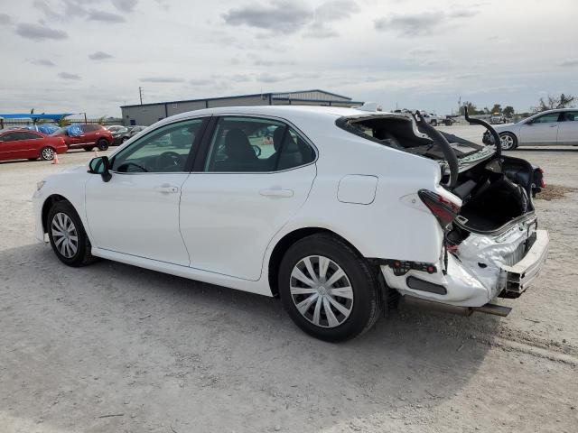 4T1C31AK4NU574283 - 2022 TOYOTA CAMRY LE WHITE photo 2