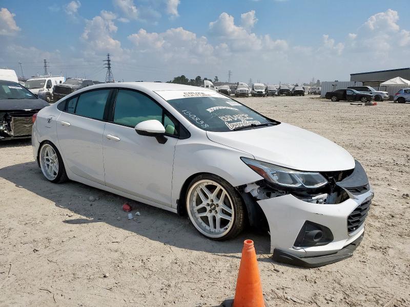 1G1BC5SM4K7150838 - 2019 CHEVROLET CRUZE LS Ақ фото 4