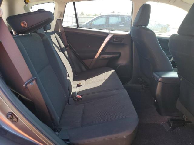 JTMZFREVXJJ156542 - 2018 TOYOTA RAV4 LE GRAY photo 11