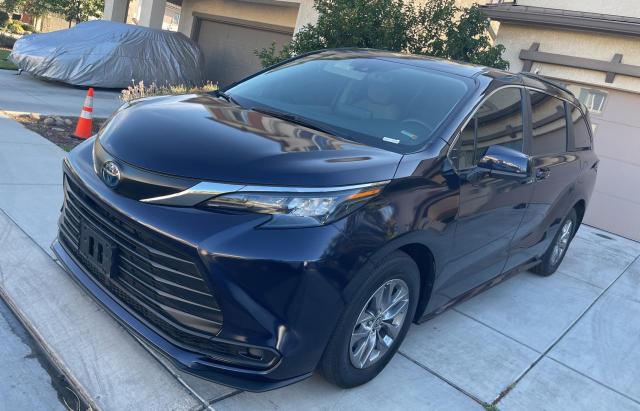 5TDBRKEC4RS190523 - 2024 TOYOTA SIENNA LE BLUE photo 2