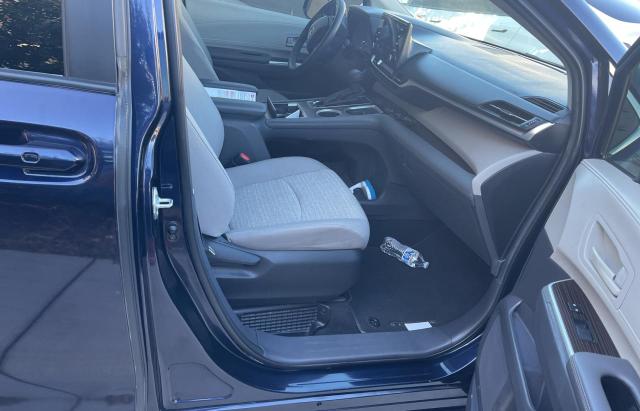 5TDBRKEC4RS190523 - 2024 TOYOTA SIENNA LE BLUE photo 5