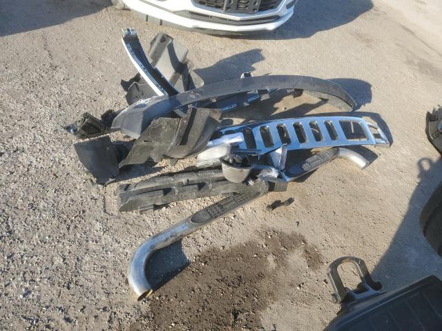 5GTEN13E698119666 - 2009 HUMMER H3 Biały zdjęcie 13